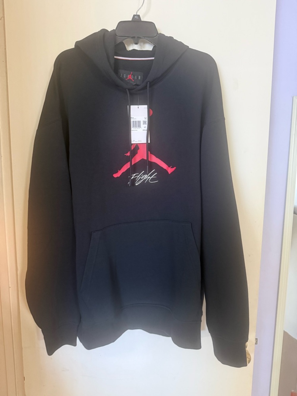 Jordan Essential 2-Pieces sets. Black Hoodie and pants with Red Jumpman Flight.